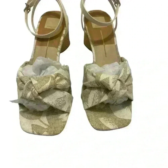 Dolce Vita Zaen Block Heel Sandals Print and bow detailed Size: 10 - Picture 2 of 4